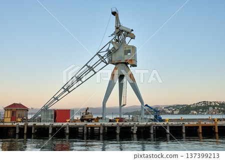 Tripod Crane on Queens Wharf - Wellington Tripod Crane on Queens Wharf - Wellington 137399213