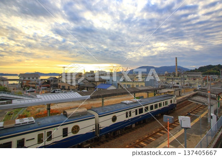旅遊列車及其他列車從秋津站(東廣島市)出發 旅遊列車及其他列車從秋津站(東廣島市)出發 137405667