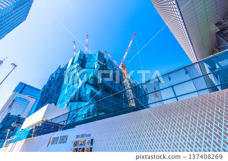 日本東京城市景觀新貌。東京火炬報:大手町的巨型起重機。驚人的施工速度 日本東京城市景觀新貌。東京火炬報:大手町的巨型起重機。驚人的施工速度 137408269
