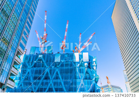 New Tokyo cityscape in Japan: Otemachi Station. TOKYO TORCH A huge building in Otemachi... In front of Tokyo Station, the gateway to Tokyo... 137410733