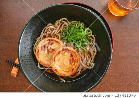 Maruten soba noodles with plenty of Kujo green onions 137411370