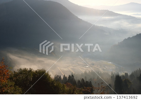The sea of clouds in Toyohira district seen from Iwamiji Pass 137413692