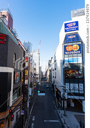 JR八王子站西側站面景觀，地址：東京都八王子市旭町禦崎通 137414979
