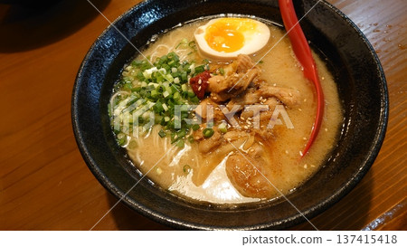 美味的豚骨拉麵 137415418