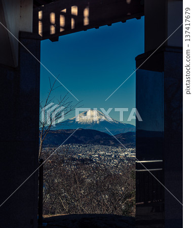 從甲斐山眺望富士山 137417679