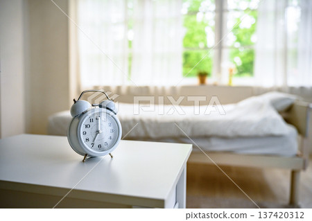 7am alarm clock 137420312