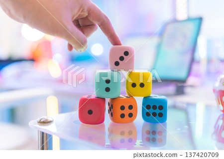 骰子堆疊遊戲 137420709