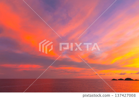 Sunrise at Koseda Beach, Yakushima, offshore Alps (Summer) Sunrise at Koseda Beach, Yakushima, offshore Alps (Summer) 137427008