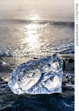 Jewelry ice sparkling on the winter coast (Toyokoro Town, Hokkaido) Jewelry ice sparkling on the winter coast (Toyokoro Town, Hokkaido) 137427548