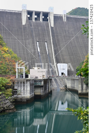 Miyagase Dam sightseeing discharge Miyagase Dam sightseeing discharge 137428425