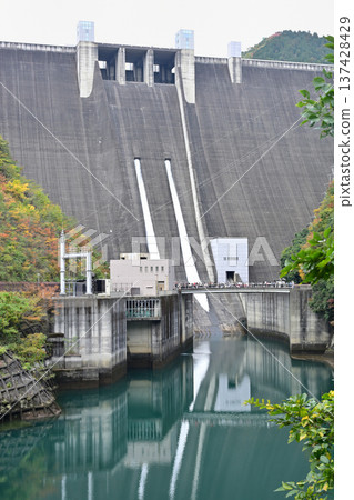 Miyagase Dam sightseeing discharge Miyagase Dam sightseeing discharge 137428429