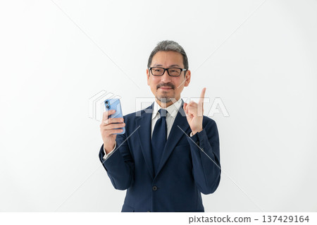 Business man smartphone Business man smartphone 137429164