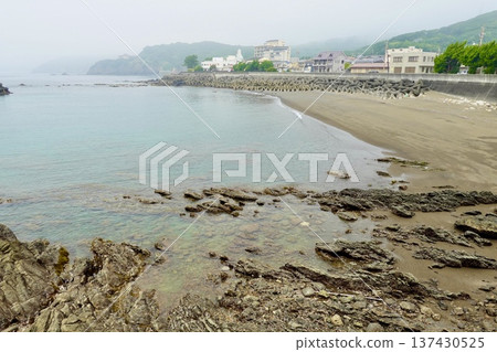 伊勢志摩瓶子之路：從擺滿瓶子的步道上眺望大海。三重縣志摩市濱島町 137430525