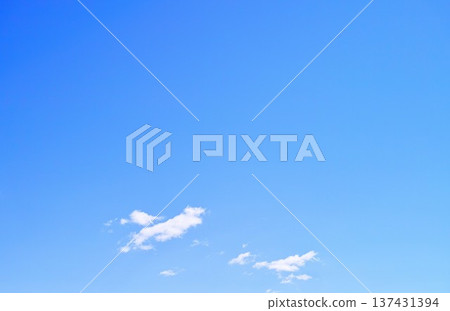 藍色的天空和雲圖像 藍色的天空和雲圖像 137431394