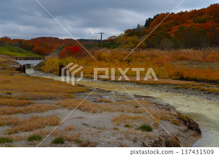 Mount Osore in late autumn (Mutsu City, Aomori Prefecture) Mount Osore in late autumn (Mutsu City, Aomori Prefecture) 137431509