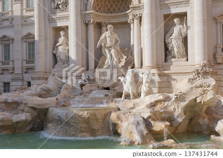 Trevi Fountain Trevi Fountain 137431744