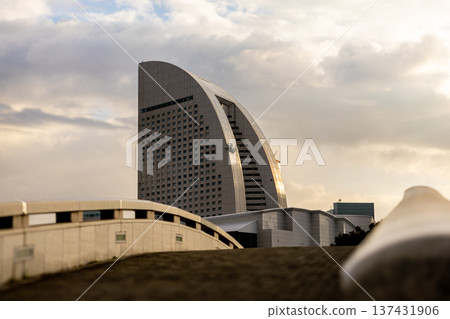 Yokohama: Evening view of Minato Mirai from the Rinkai Park Arch Bridge 137431906