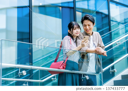 一對夫婦到目前為止 137433777