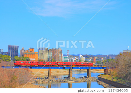 愛知縣岡崎市,岡崎市街景及名鐵列車 愛知縣岡崎市,岡崎市街景及名鐵列車 137434095