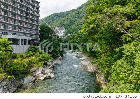 夏天的水上溫泉 137434110