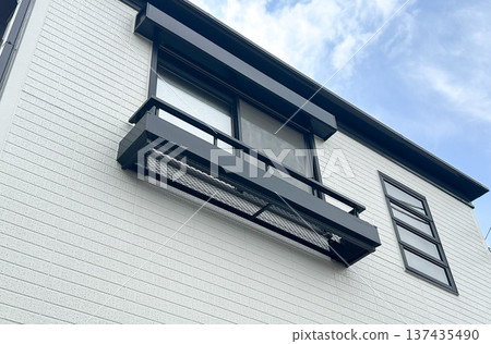 Window flower box 137435490