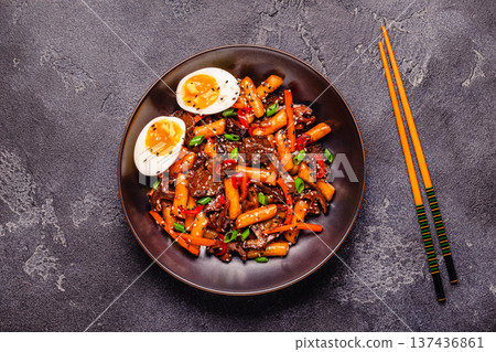 Tteokbokki ,Spicy Stir fried Rice Cake. 137436861