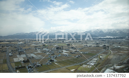 從日本富山縣東部黑部川上的權藏橋附近可以看到黑部川沖積扇。 137437702