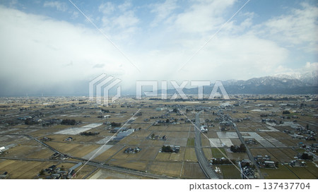 從日本富山縣東部黑部川上的權藏橋附近可以看到黑部川沖積扇。 137437704