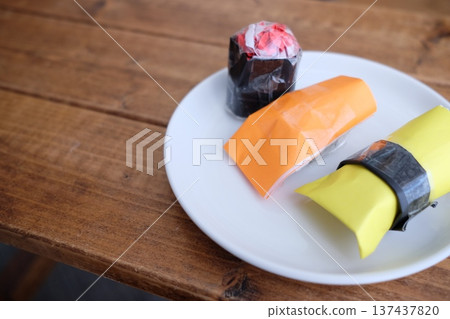 小學生製作的摺紙壽司 小學生製作的摺紙壽司 137437820
