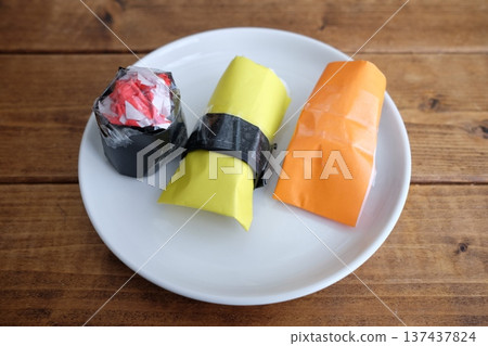 小學生製作的摺紙壽司 小學生製作的摺紙壽司 137437824