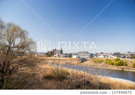 淺川和藍天(東京都日野市) 淺川和藍天(東京都日野市) 137440075
