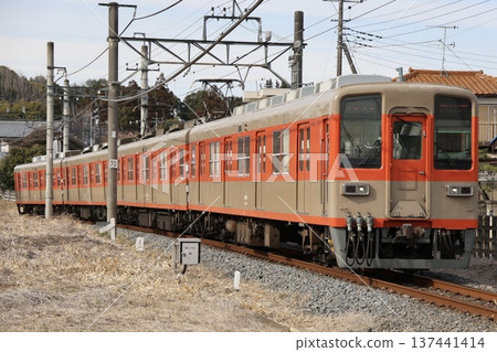 Tobu Railway 8000 series updated car 81107F (two-tone color) 137441414