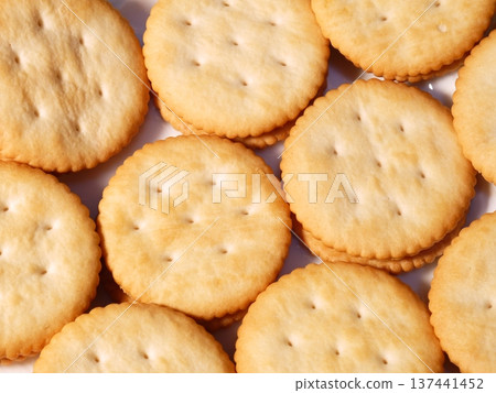 Vanilla Cream Crackers Vanilla Cream Crackers 137441452