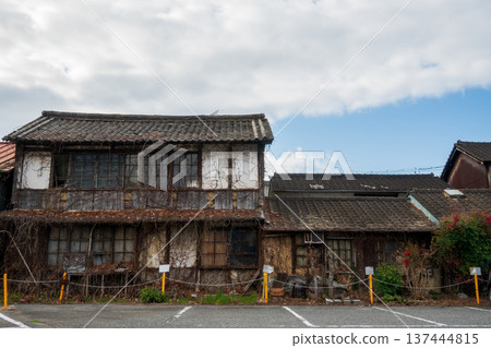 An old and very beautiful building in Kasaoka City, Okayama Prefecture, Japan 137444815