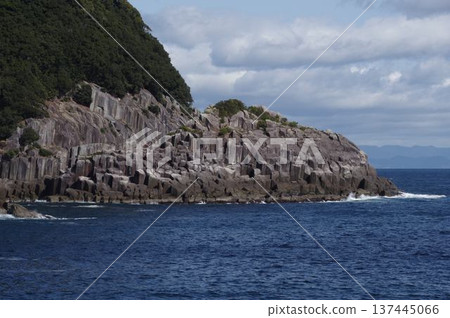 熊野灘柱狀節理海岸 137445066
