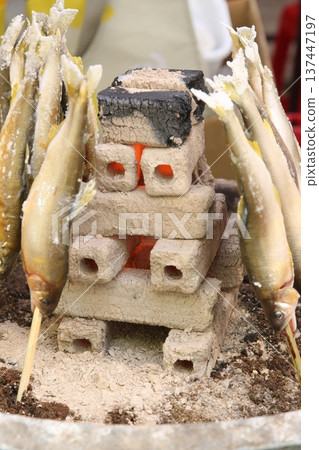 店內販售烤鹹魚 店內販售烤鹹魚 137447197