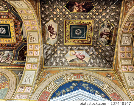 The luxurious interiors of the Raphael Loggia in the Hermitage Museum in St. Petersburg, Russia. 137448147