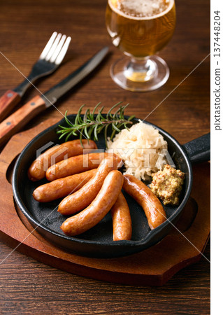 煎鍋香腸 137448204