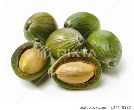 辣椒仁 | 帶殼綠堅果食品原料 137448527