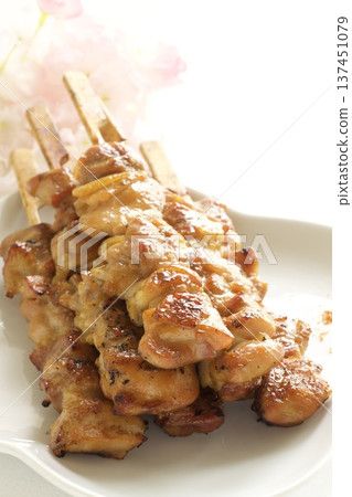 Yakitori thigh meat Yakitori thigh meat 137451079