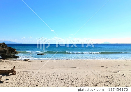 白濱海灘與地平線 白濱海灘與地平線 137454170