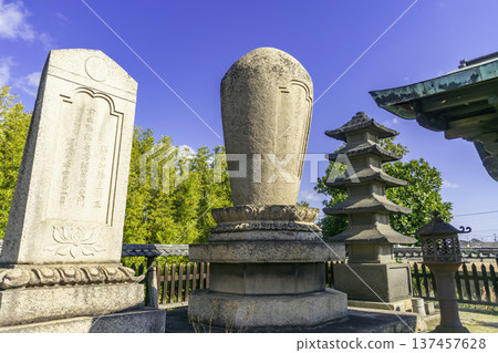 Seitai-in Temple, Ikeda Tadao's Grave Tower, Hoshun-in Temple Five-Ring Pagoda, Kato Shuzenmasa's Grave, Okayama City, Okayama Prefecture 137457628