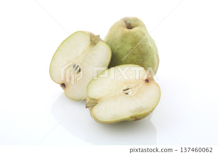 法國梨的橫切面 法國梨的橫切面 137460062