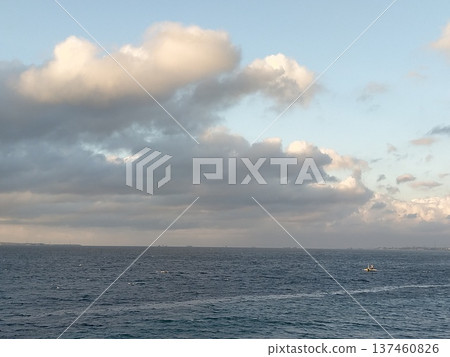 Coral ocean sunset Coral ocean sunset 137460826