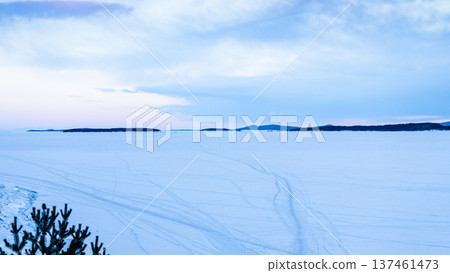 panoramic view of frozen Kandalaksha Bay in dusk 137461473