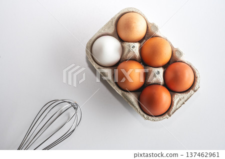 Organic Fresh Eggs in Sustainable Packaging Organic Fresh Eggs in Sustainable Packaging 137462961
