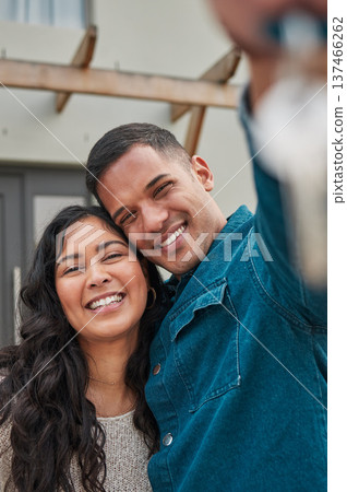 Happy couple, portrait and real estate with keys to home, new building or property investment together. Man and woman or homeowners smile for moving in, buying or asset loan in finance and investing Happy couple, portrait and real estate with keys to home, new building or property investment together. Man and woman or homeowners smile for moving in, buying or asset loan in finance and investing 137466262