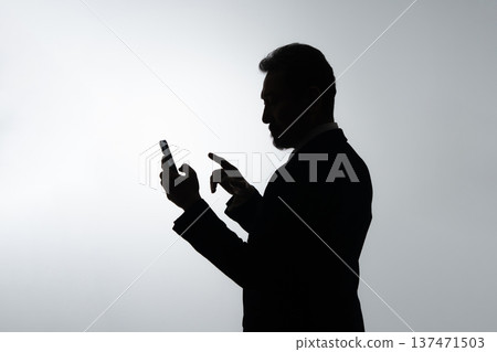 Business man smartphone 137471503
