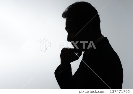商務男人剪影 商務男人剪影 137471765