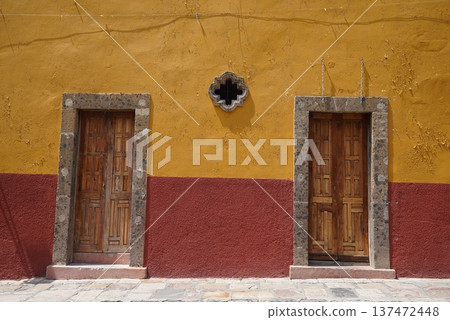 Mexico Mexico 137472448